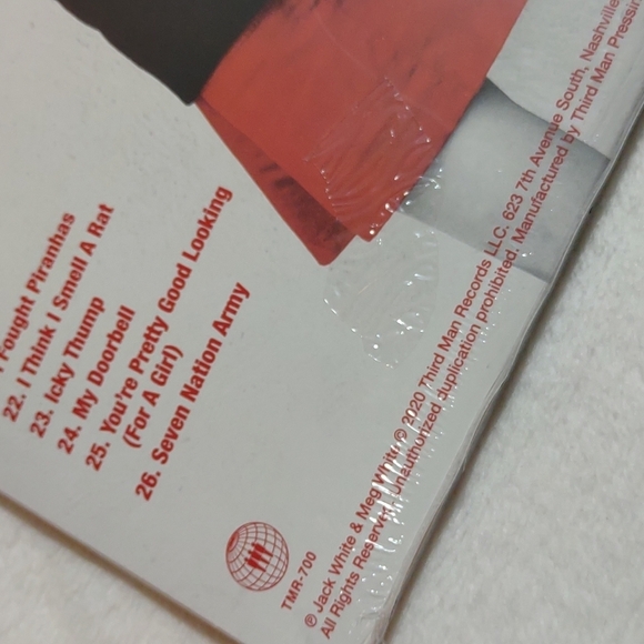 New The White Stripes Greatest Hits LP with Bonus Slip Mat - Picture 8 of 9